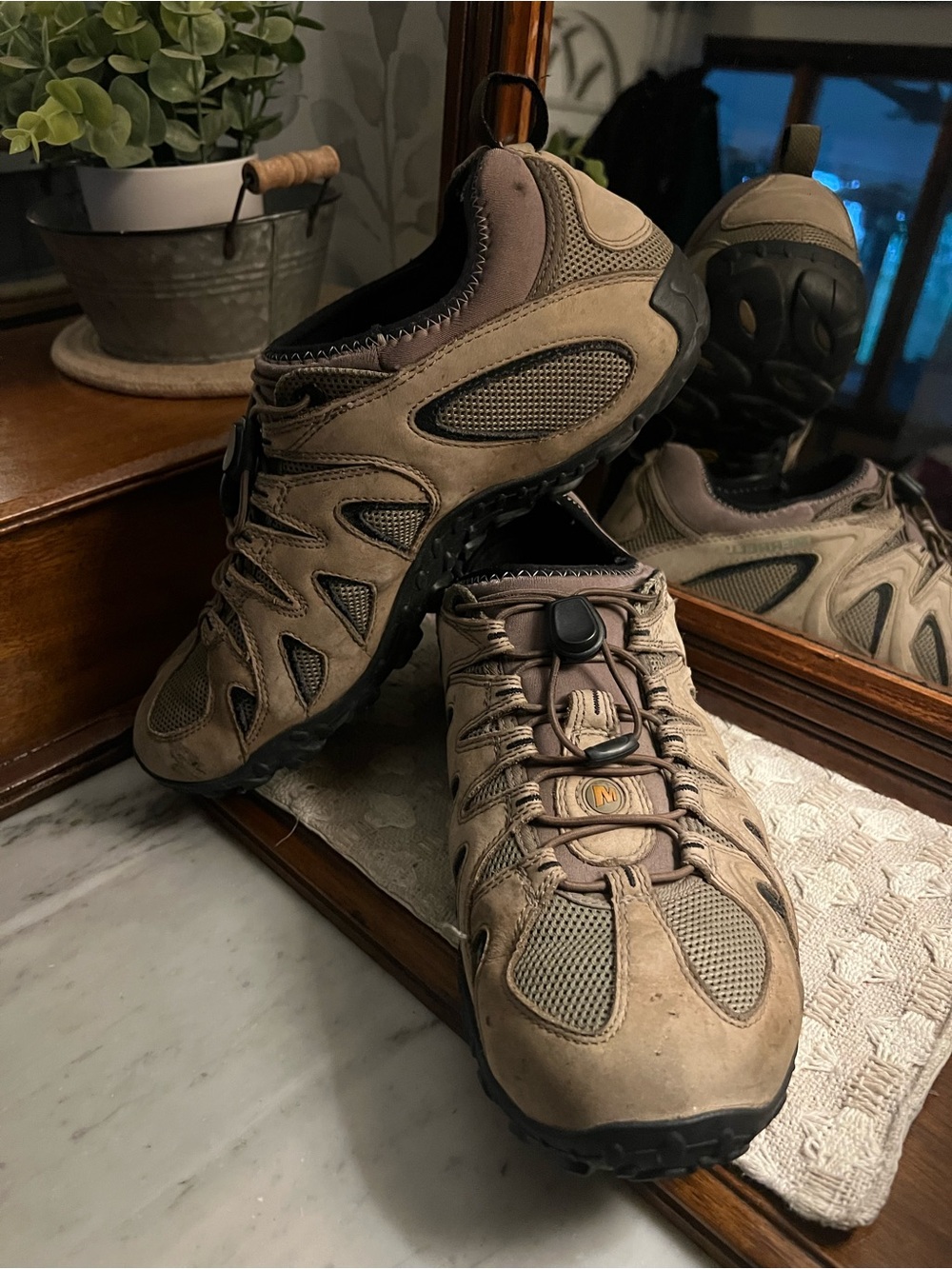 MERRELL Classic Chameleon 4 Stretch Outdoor Hiking Sneakers Brown Leather Men 11
